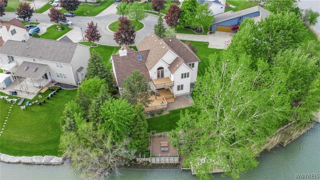 45 Red Maple Court, Amherst, NY 14228