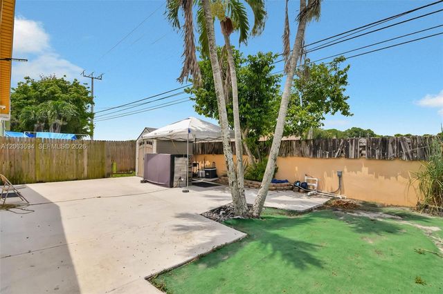 3740 Marlberry Ln, Miramar, FL 33025