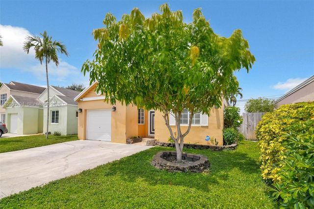 3740 Marlberry Ln, Miramar, FL 33025