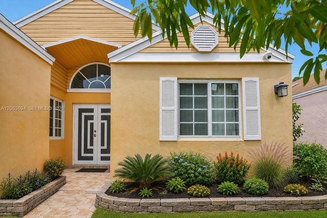 3740 Marlberry Ln, Miramar, FL 33025