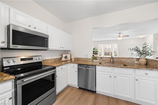 3937 Elizabeth Glen Way, Jamestown, NC 27282