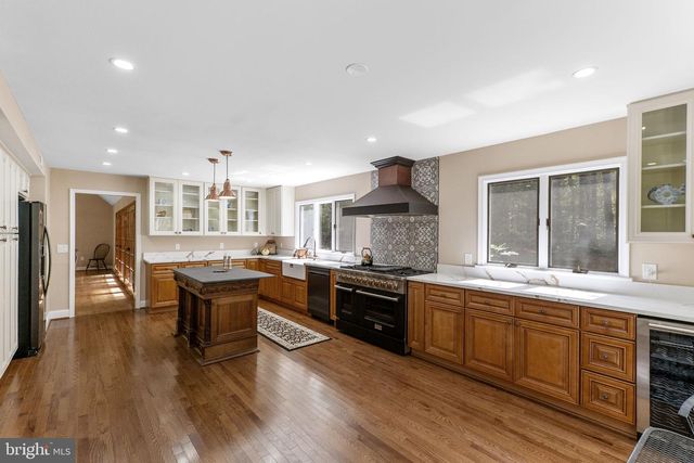 16112 BARNESVILLE RD, Boyds, MD 20841