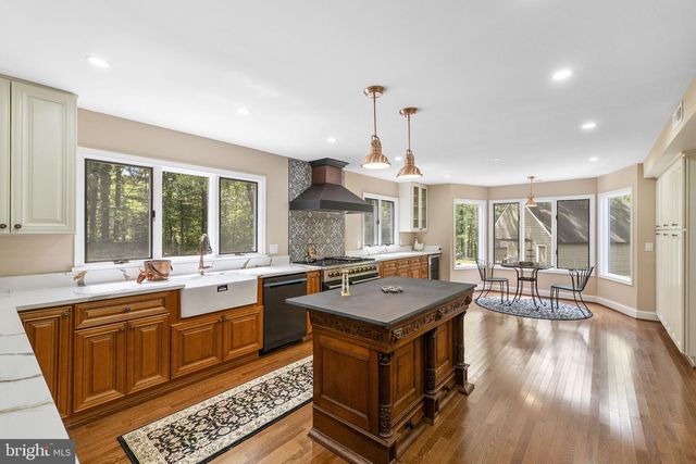 16112 BARNESVILLE RD, Boyds, MD 20841