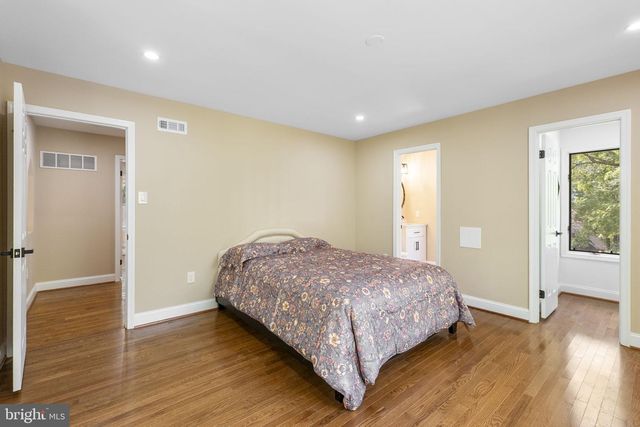 16112 BARNESVILLE RD, Boyds, MD 20841