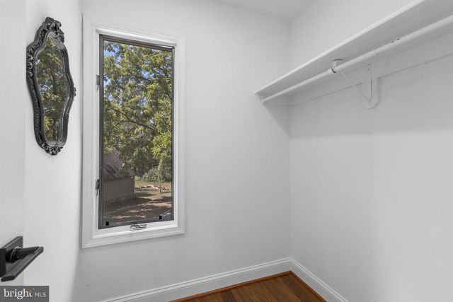 16112 BARNESVILLE RD, Boyds, MD 20841