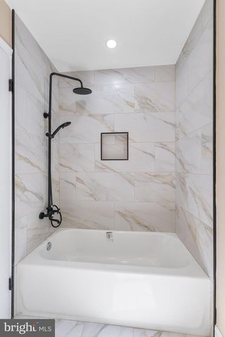 16112 BARNESVILLE RD, Boyds, MD 20841