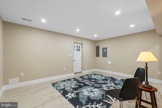 16112 BARNESVILLE RD, Boyds, MD 20841