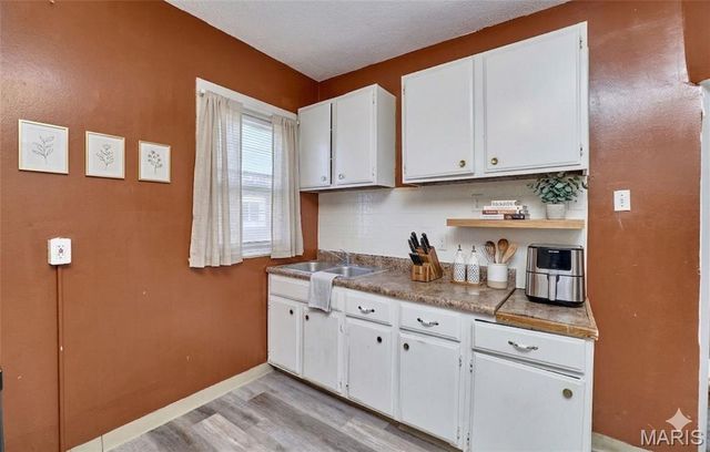 6537 Julian Avenue, St Louis, MO 63133