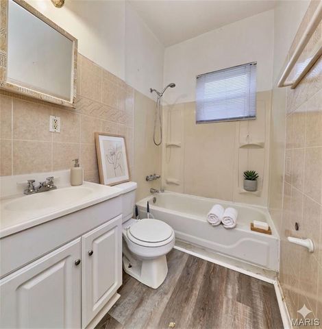 6537 Julian Avenue, St Louis, MO 63133