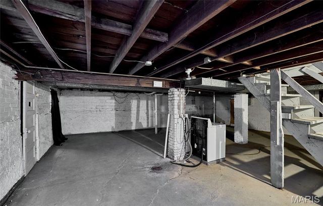 6537 Julian Avenue, St Louis, MO 63133