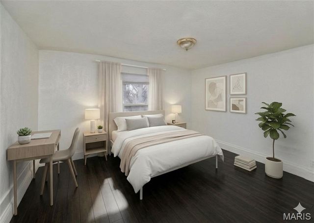 6537 Julian Avenue, St Louis, MO 63133