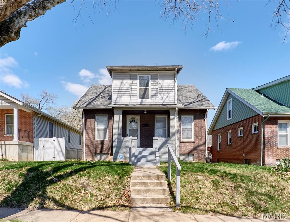 6537 Julian Avenue, St Louis, MO 63133