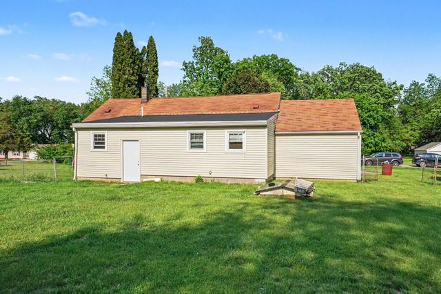 1230 Longfellow Avenue, Jackson, MI 49202