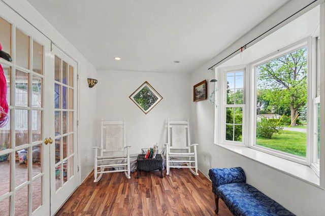 1230 Longfellow Avenue, Jackson, MI 49202