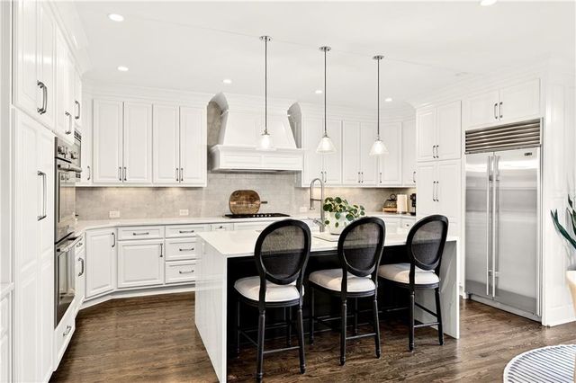 16 Conifer NE Circle, Atlanta, GA 30342