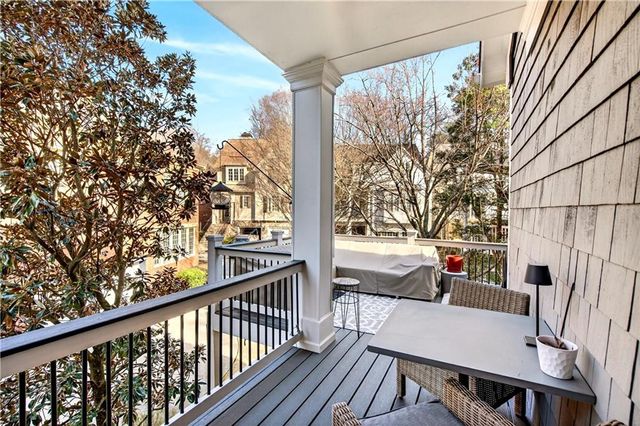 16 Conifer NE Circle, Atlanta, GA 30342