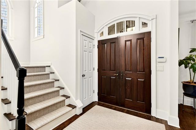 16 Conifer NE Circle, Atlanta, GA 30342