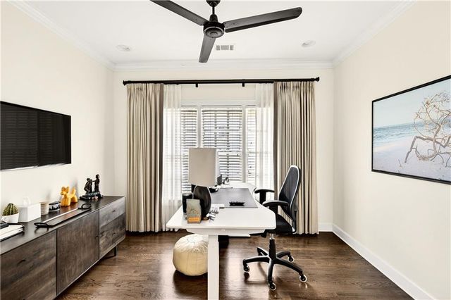 16 Conifer NE Circle, Atlanta, GA 30342