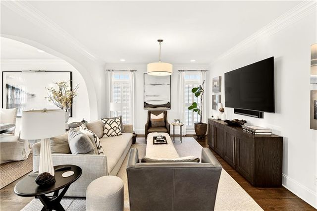 16 Conifer NE Circle, Atlanta, GA 30342