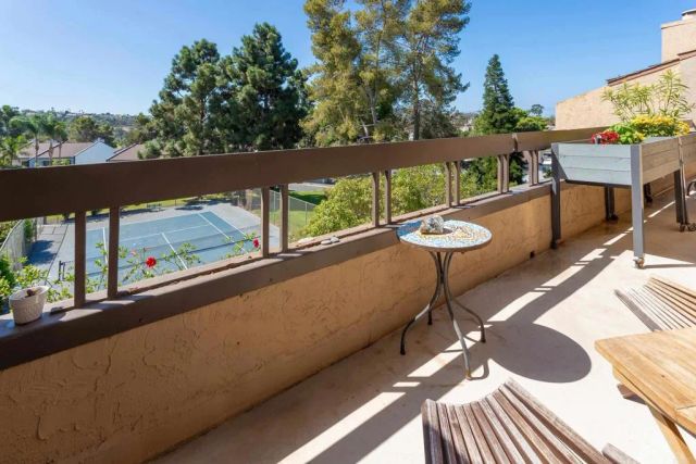 7237 Plaza De La Costa, Carlsbad, CA 92009
