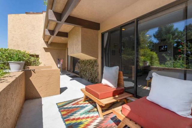 7237 Plaza De La Costa, Carlsbad, CA 92009