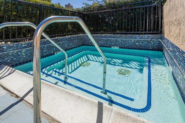 7237 Plaza De La Costa, Carlsbad, CA 92009
