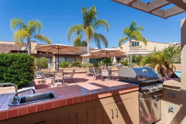 7237 Plaza De La Costa, Carlsbad, CA 92009