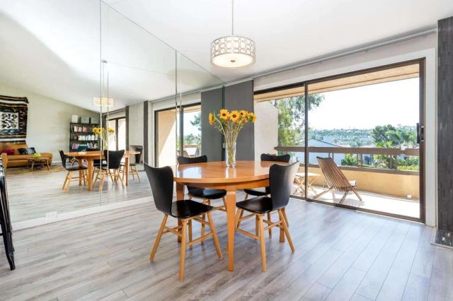 7237 Plaza De La Costa, Carlsbad, CA 92009