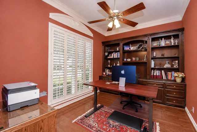 7514 Guinevere Drive, Sugar Land, TX 77479