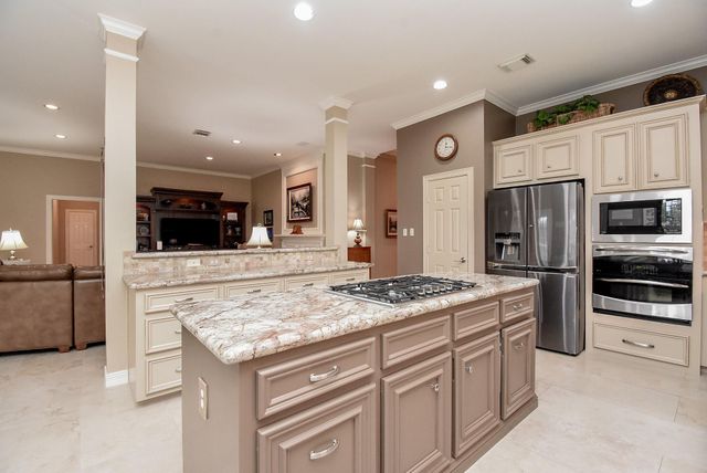 7514 Guinevere Drive, Sugar Land, TX 77479