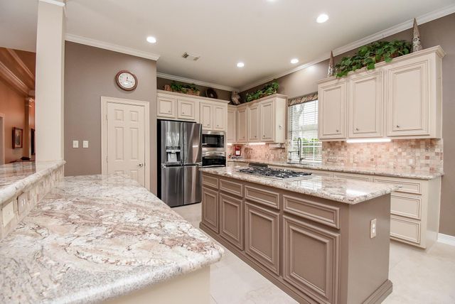 7514 Guinevere Drive, Sugar Land, TX 77479