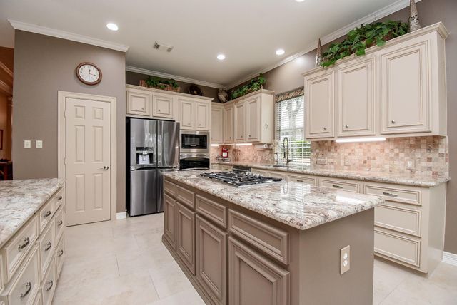 7514 Guinevere Drive, Sugar Land, TX 77479