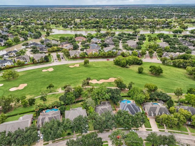 7514 Guinevere Drive, Sugar Land, TX 77479