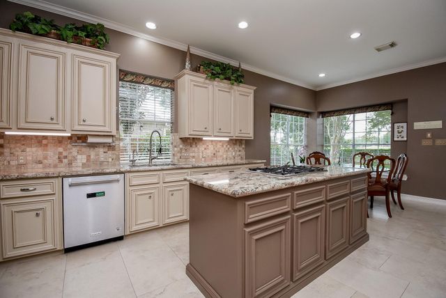 7514 Guinevere Drive, Sugar Land, TX 77479