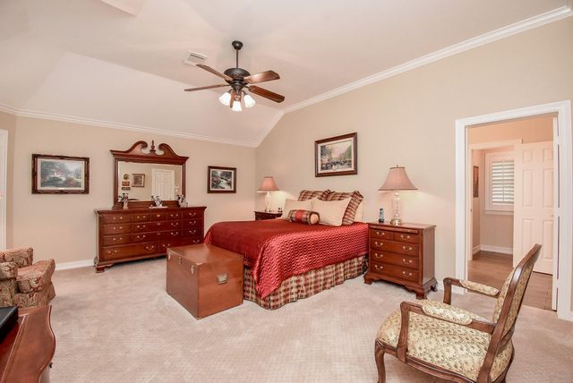 7514 Guinevere Drive, Sugar Land, TX 77479