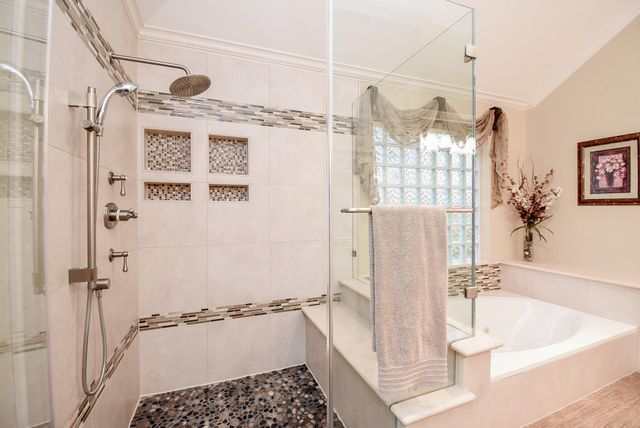 7514 Guinevere Drive, Sugar Land, TX 77479