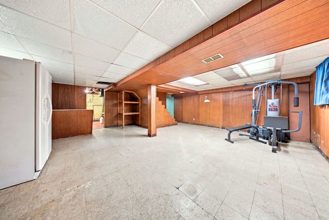 132 S Weston Avenue, Elgin, IL 60123