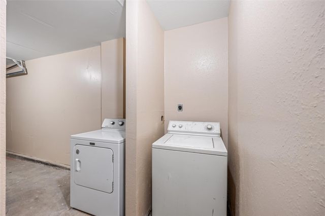 6701 Sands Point Drive 47, Houston, TX 77074