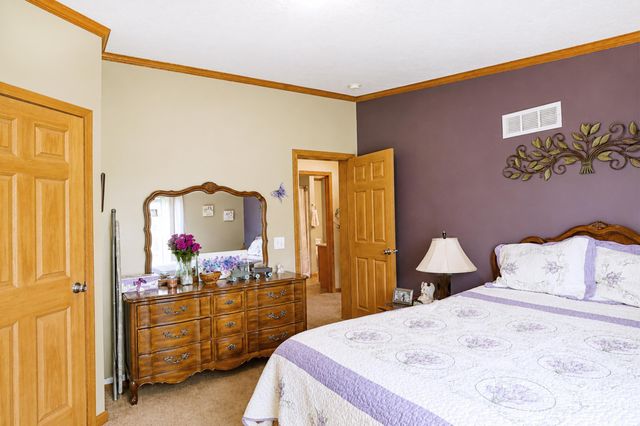 55571 160th Street, Austin, MN 55912