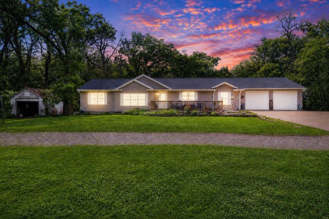 55571 160th Street, Austin, MN 55912