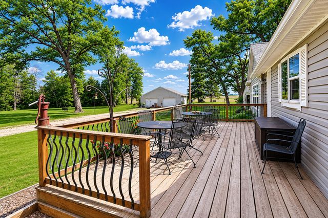 55571 160th Street, Austin, MN 55912