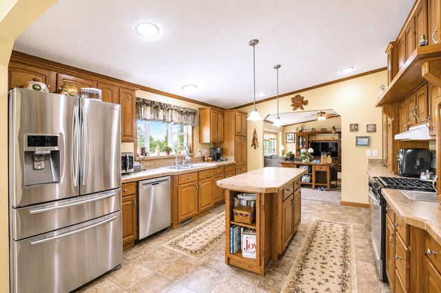55571 160th Street, Austin, MN 55912