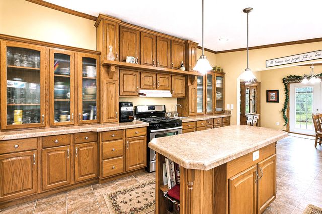 55571 160th Street, Austin, MN 55912
