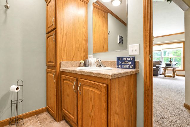 55571 160th Street, Austin, MN 55912