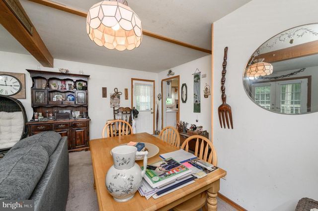 405 MAGNOLIA RD, Mount Laurel, NJ 08054
