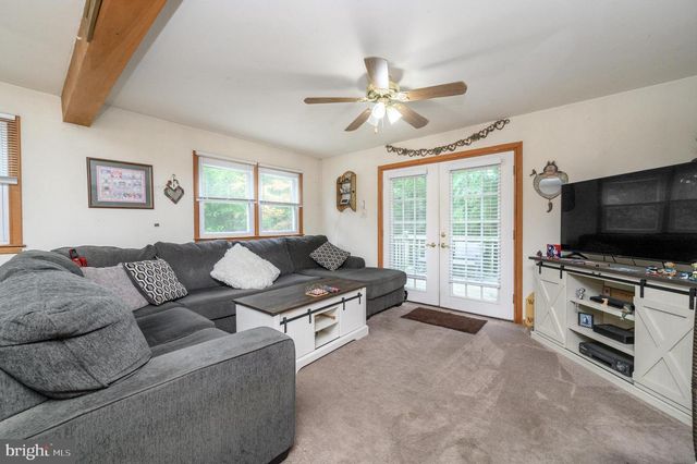 405 MAGNOLIA RD, Mount Laurel, NJ 08054
