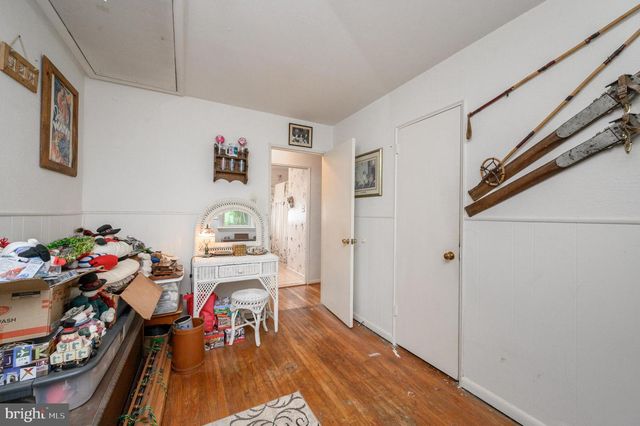 405 MAGNOLIA RD, Mount Laurel, NJ 08054