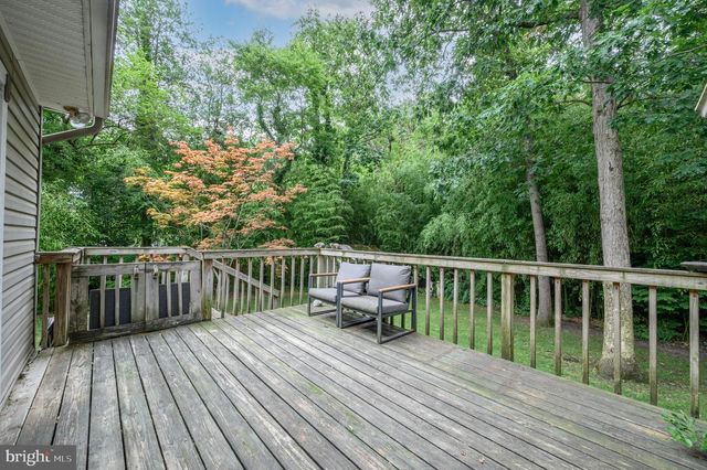 405 MAGNOLIA RD, Mount Laurel, NJ 08054