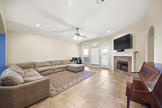 1027 Nantucket Street, Pasadena, TX 77503