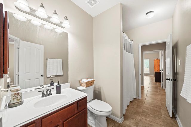 1027 Nantucket Street, Pasadena, TX 77503